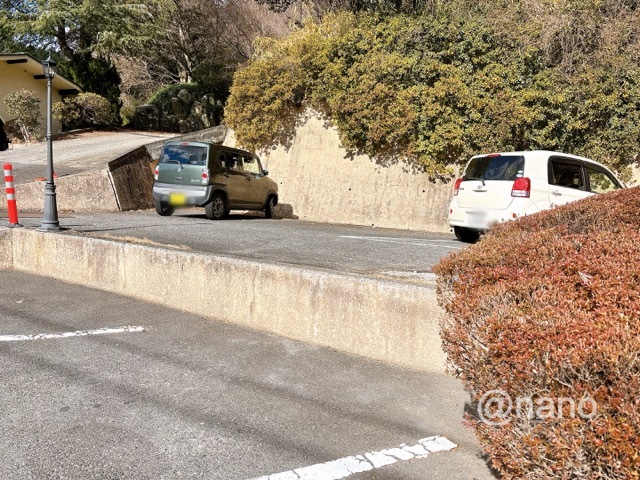 コーヒーハウス二番館　2025年IMG_0251（中）駐車場